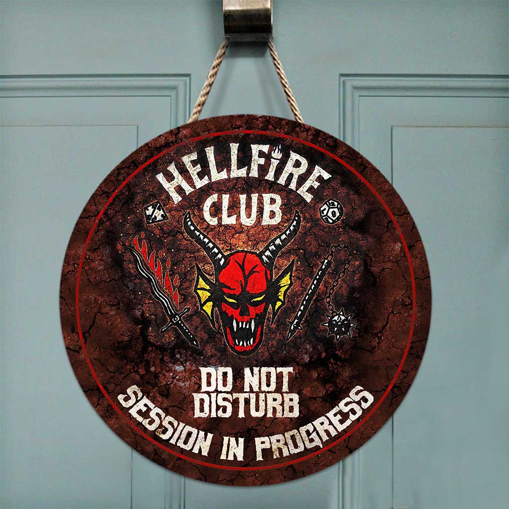 Do Not Disturb - Stranger Things Round Wood Sign