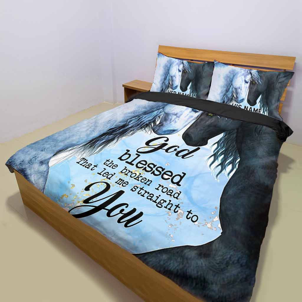 God Blessed The Broken Road - Personalized Horse Bedding Set